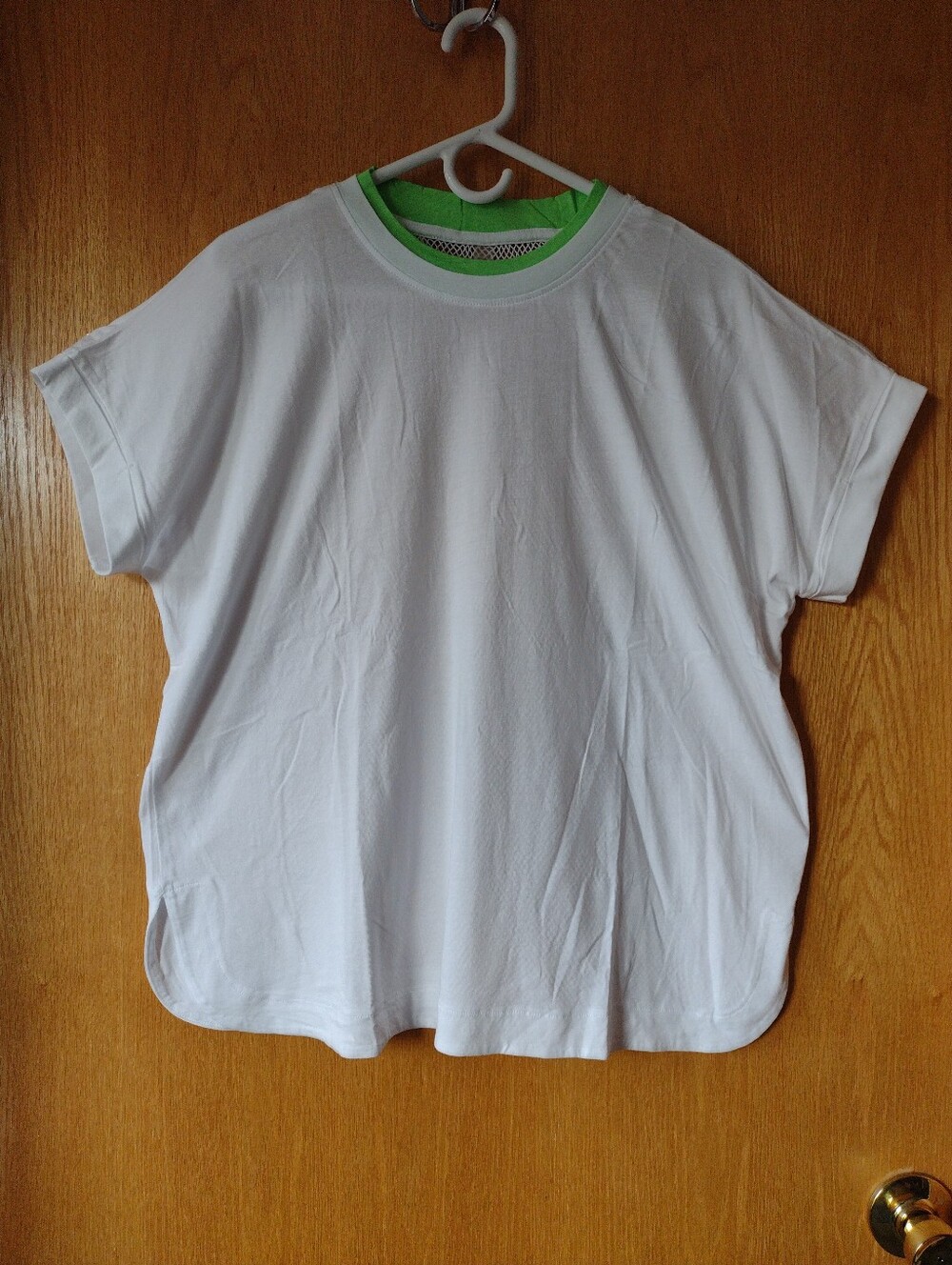Mono B Mesh Back Short Sleeve Top Sizes S, M & L